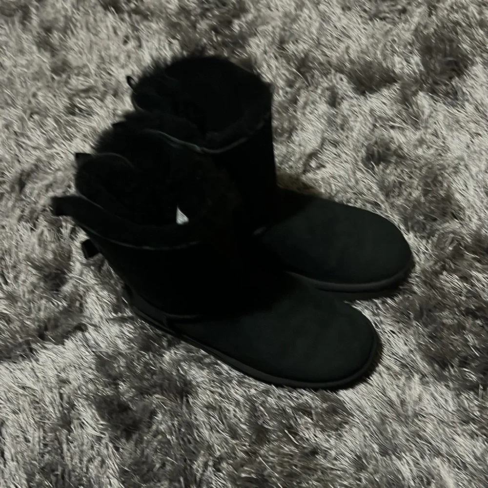 Bailey Bow II - Picture 10 of 16